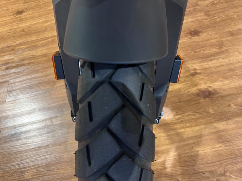 G 310 GS