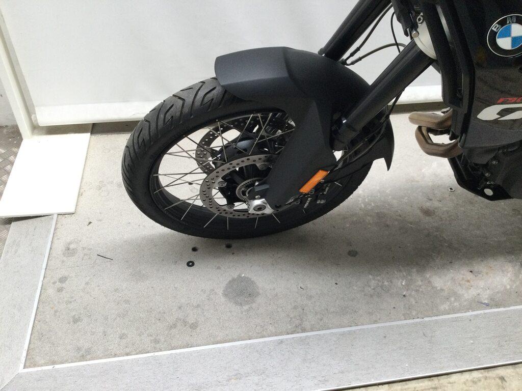 F 900 GS