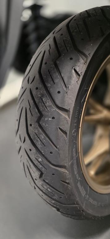 C 400 GT