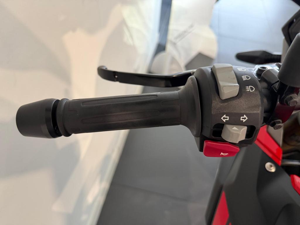 G 310 GS