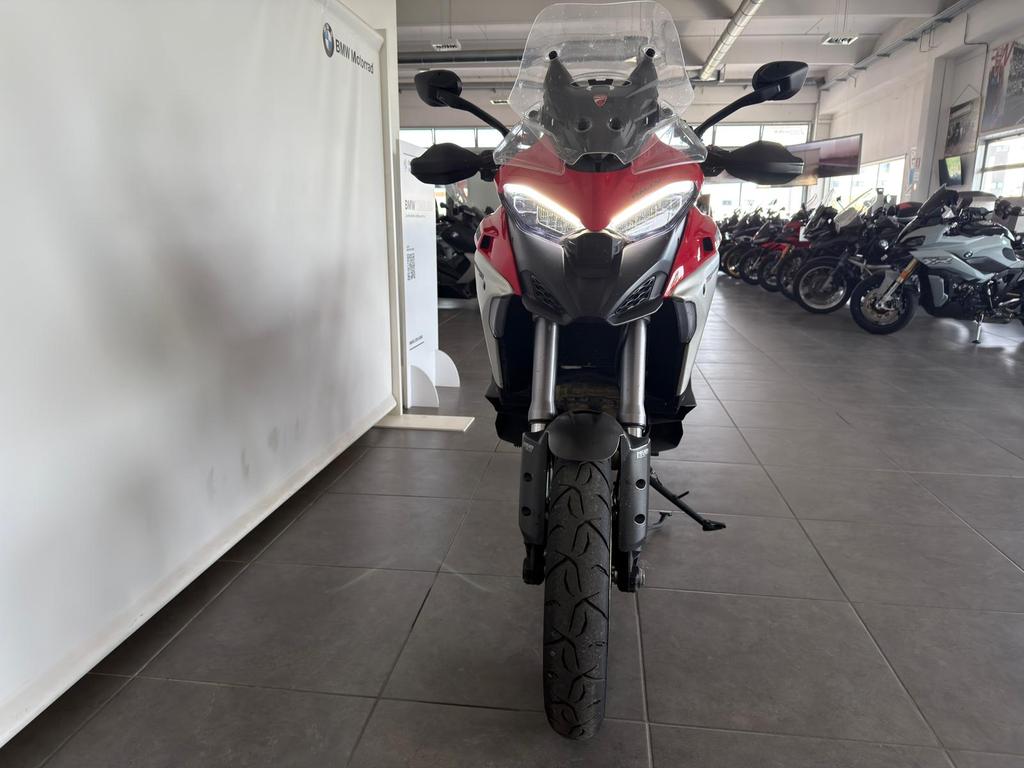 MULTISTRADA V4