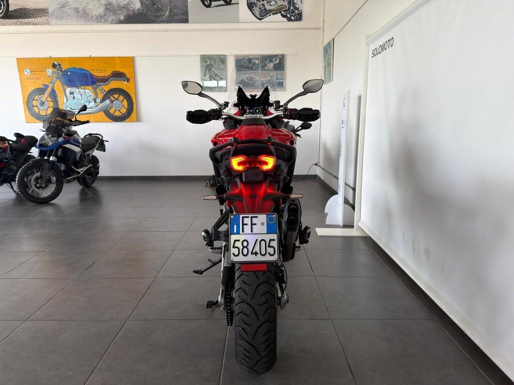 MULTISTRADA V4