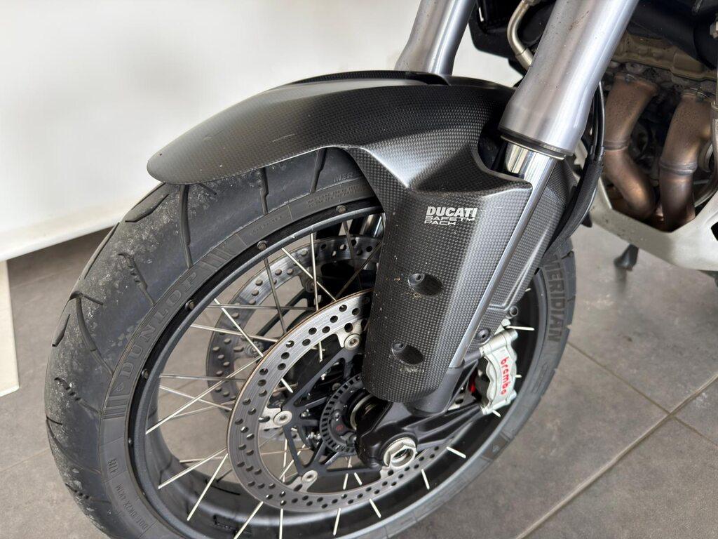 MULTISTRADA V4