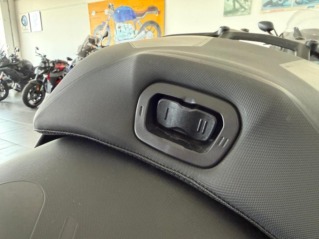 MULTISTRADA V4