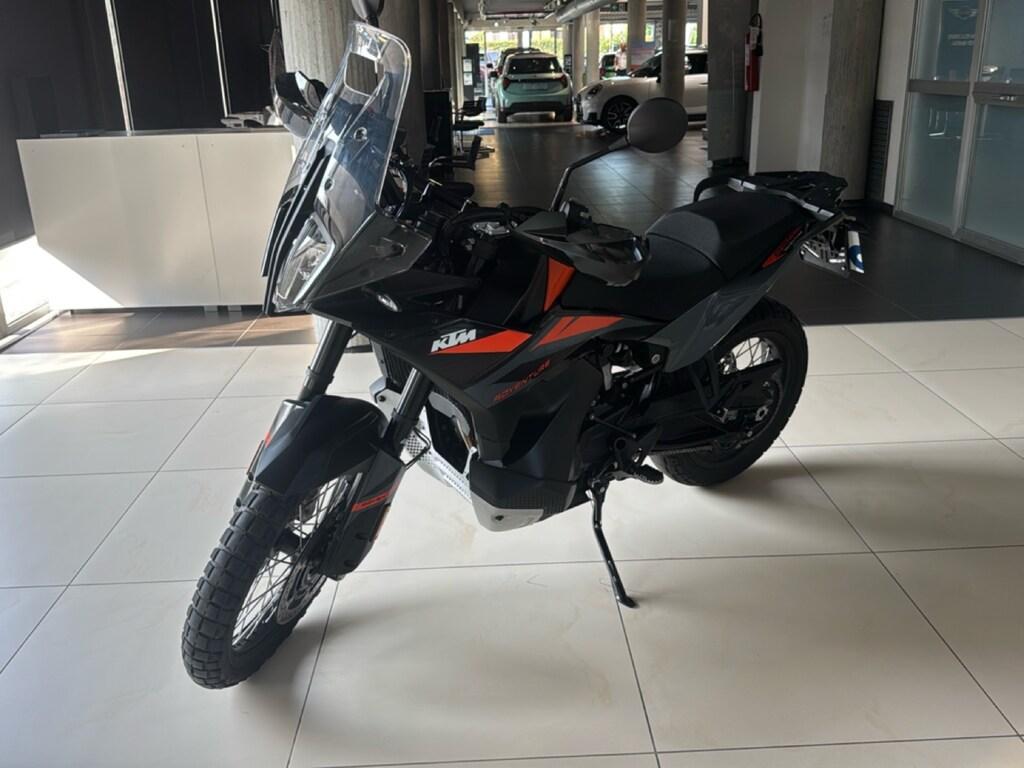 890 ADVENTURE