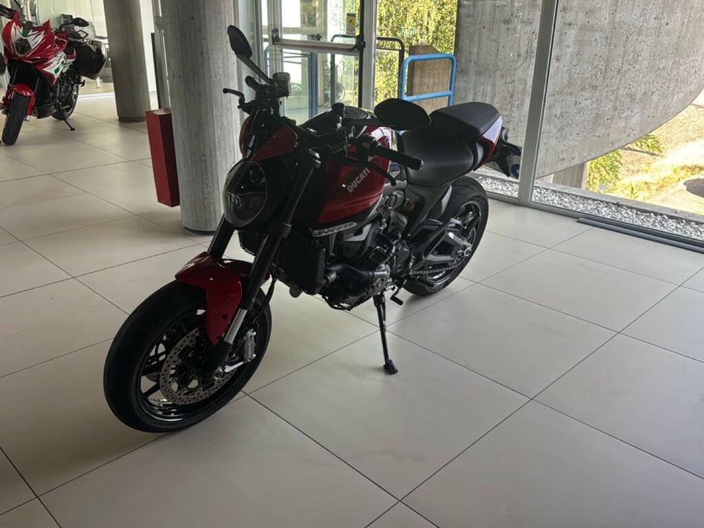 MONSTER 950