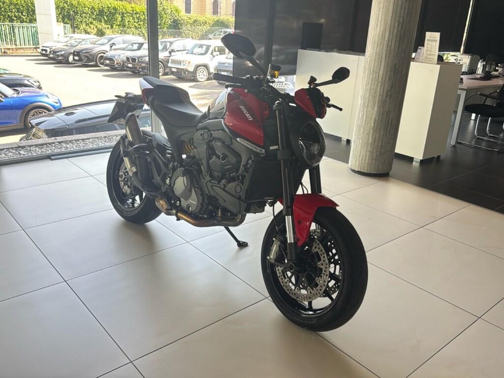 MONSTER 950