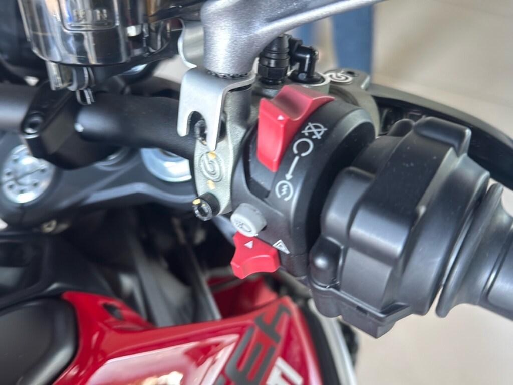 MONSTER 950