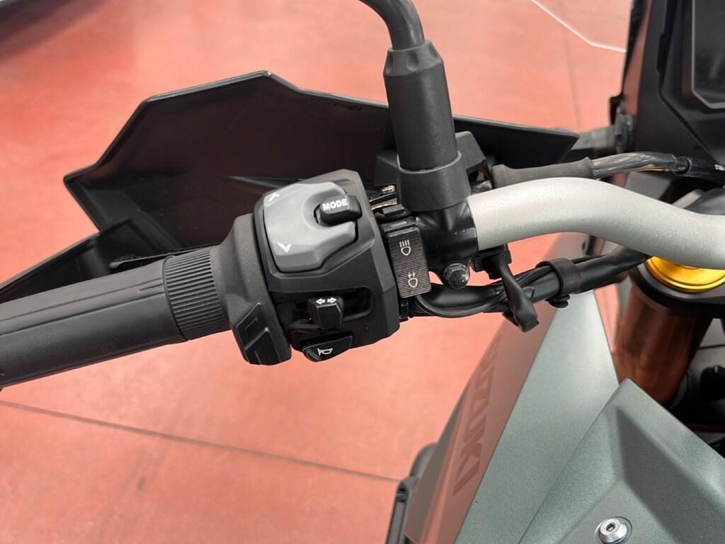 V-STROM 800