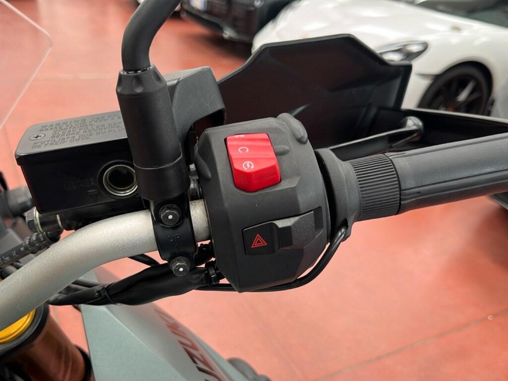 V-STROM 800
