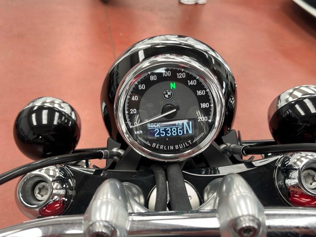 R 18