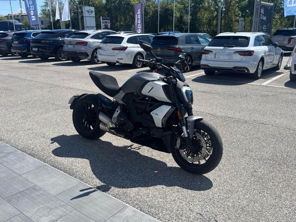 DIAVEL 1260