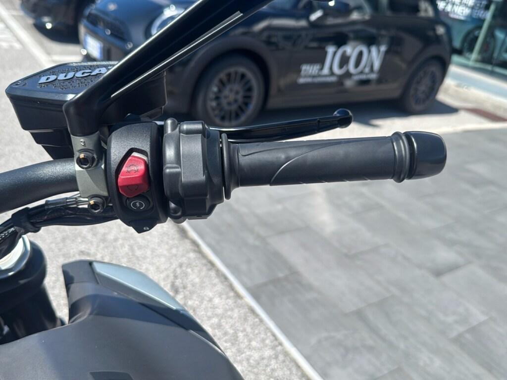 DIAVEL 1260