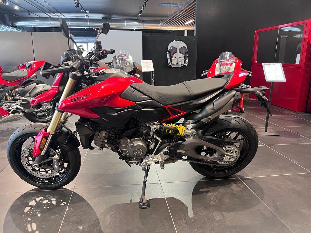HYPERMOTARD V2