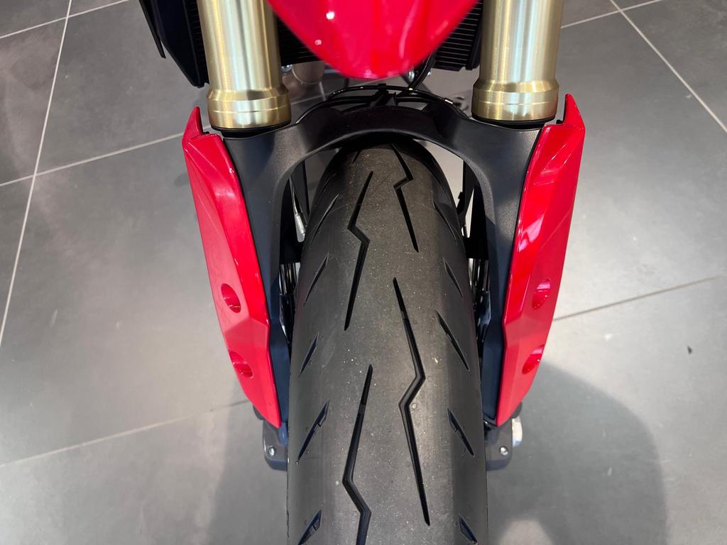 HYPERMOTARD V2
