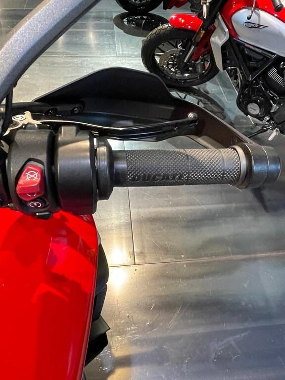 MULTISTRADA V4