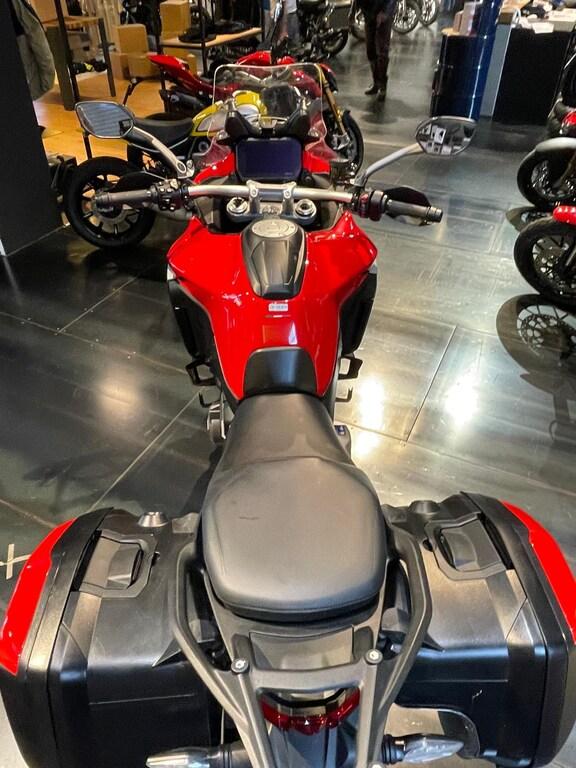 MULTISTRADA V4