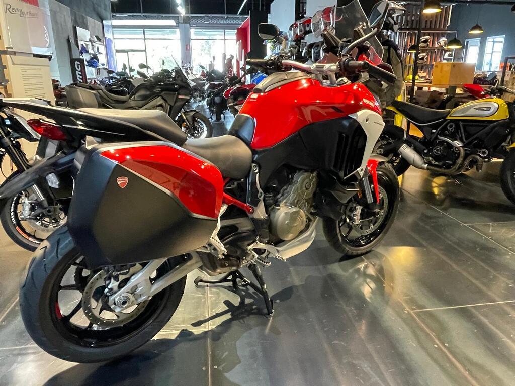 MULTISTRADA V4