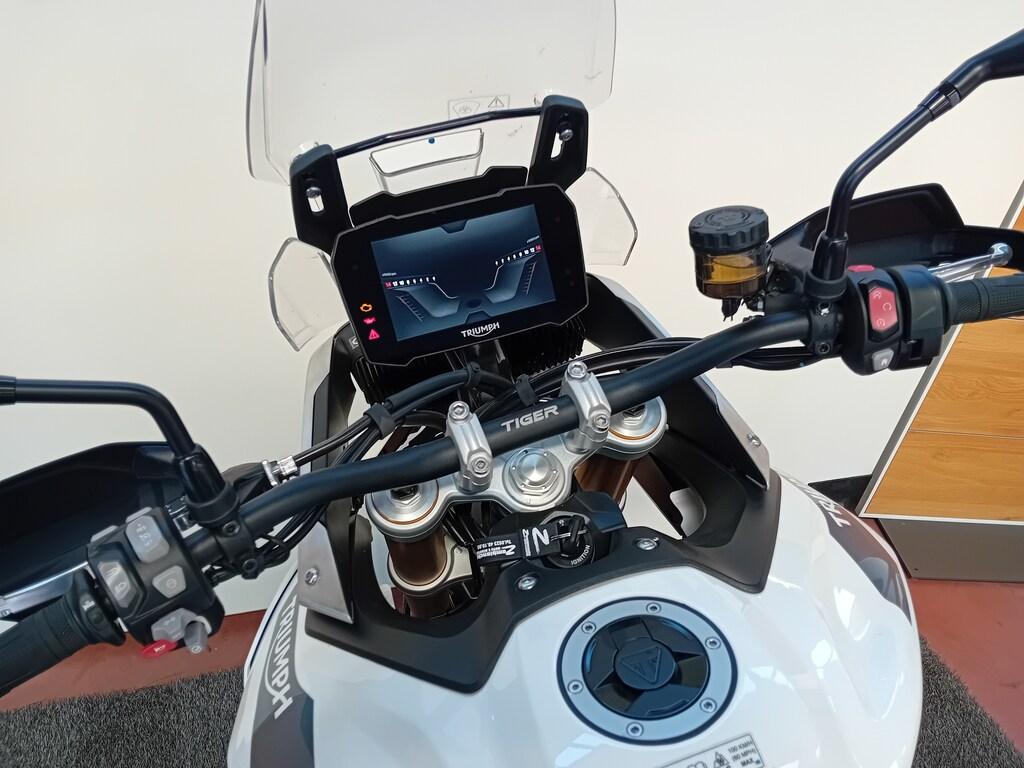 TIGER 900