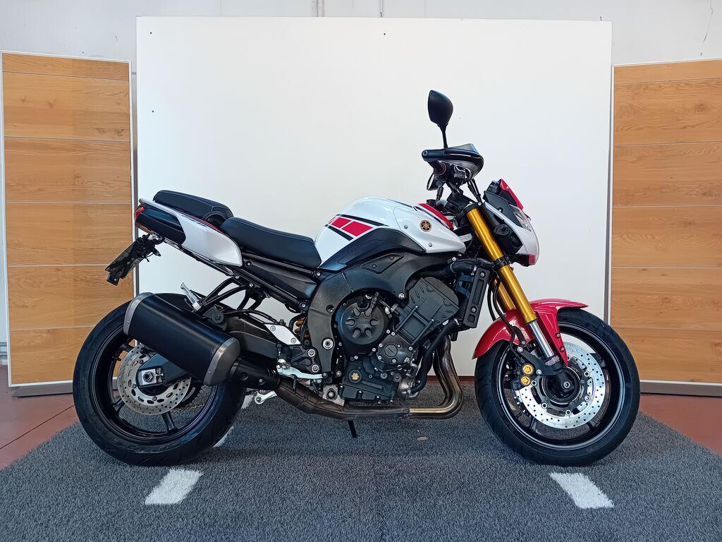 FZ8 780