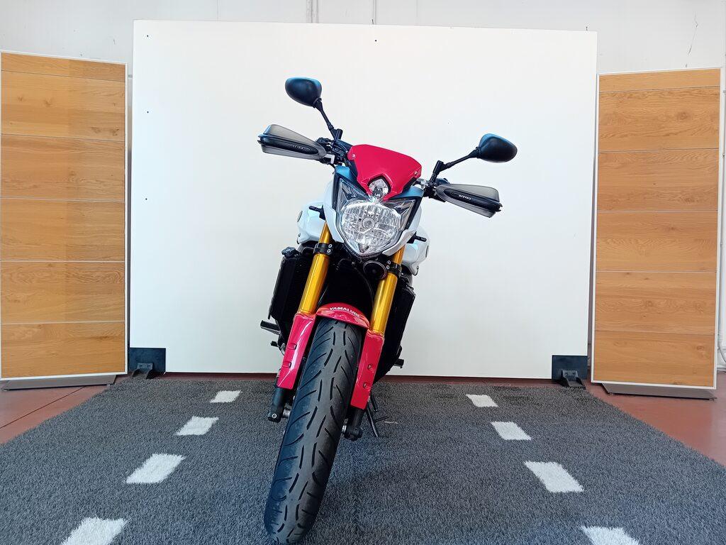 FZ8 780