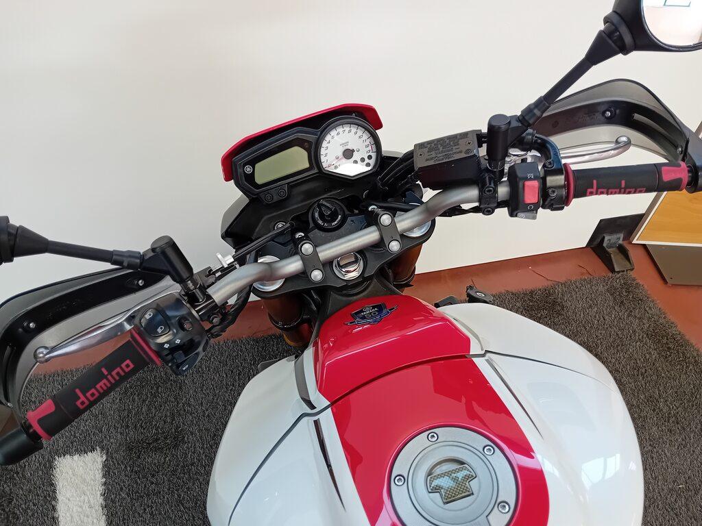 FZ8 780