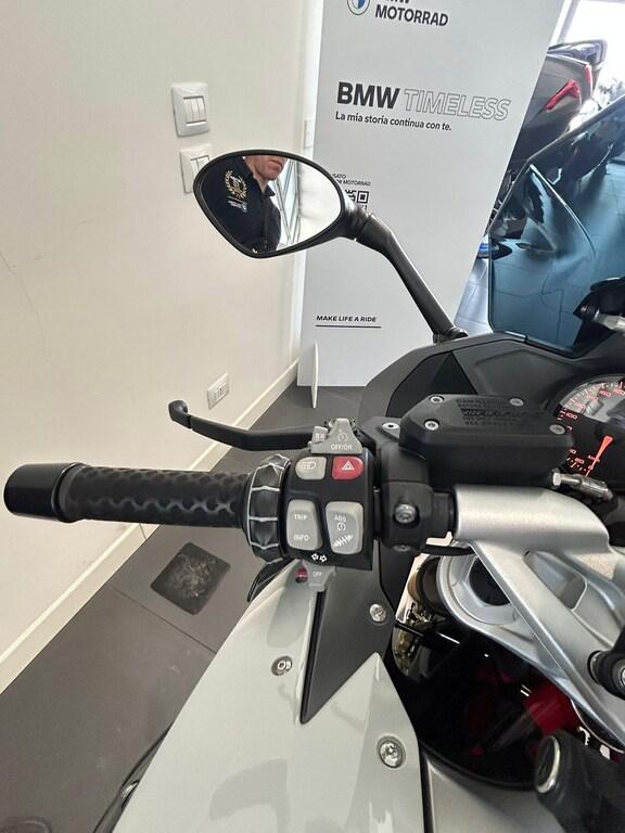R 1200 RS