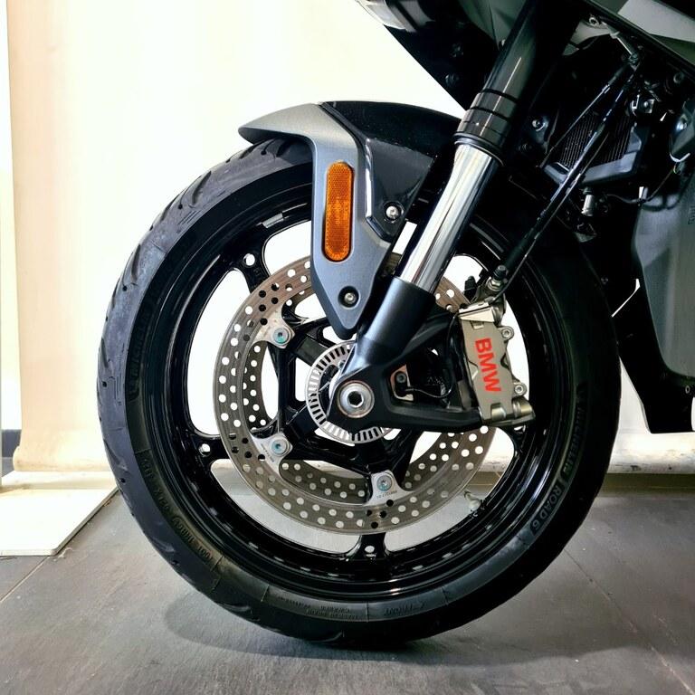 R 1300 RS