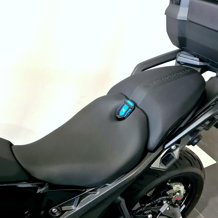 R 1300 RS