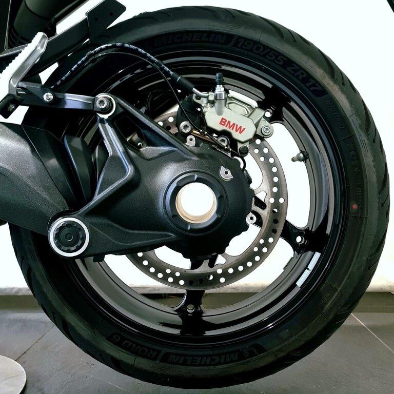 R 1300 RS