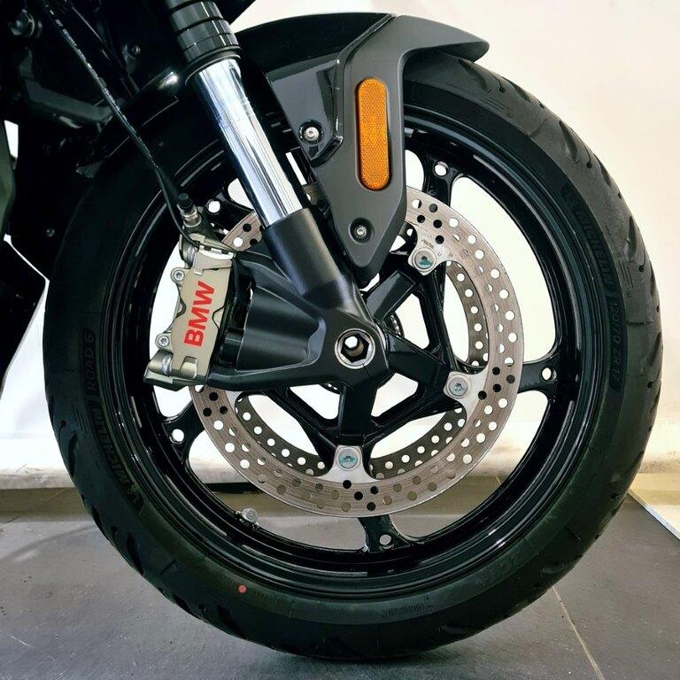 R 1300 RS