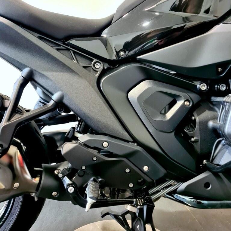 R 1300 RS
