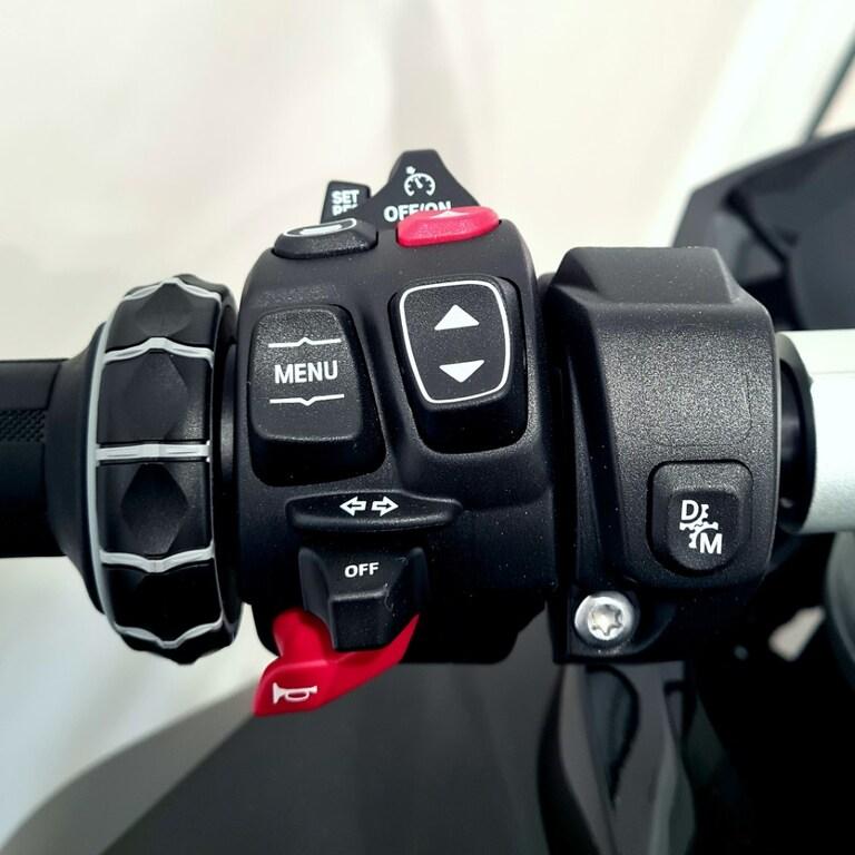 R 1300 RS