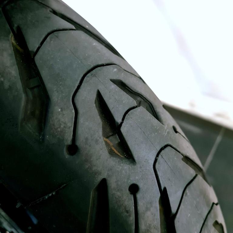R 1300 RS
