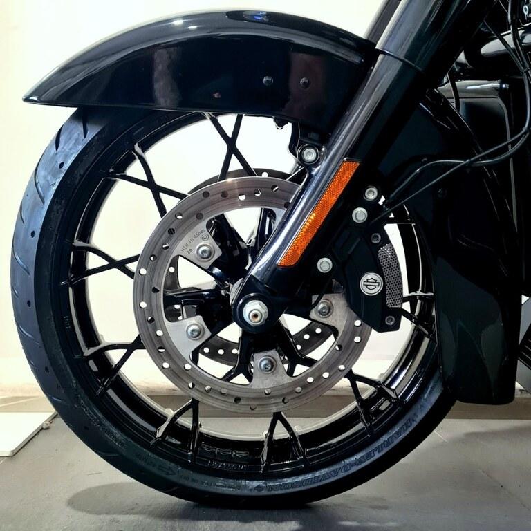 ROAD GLIDE 114 1868