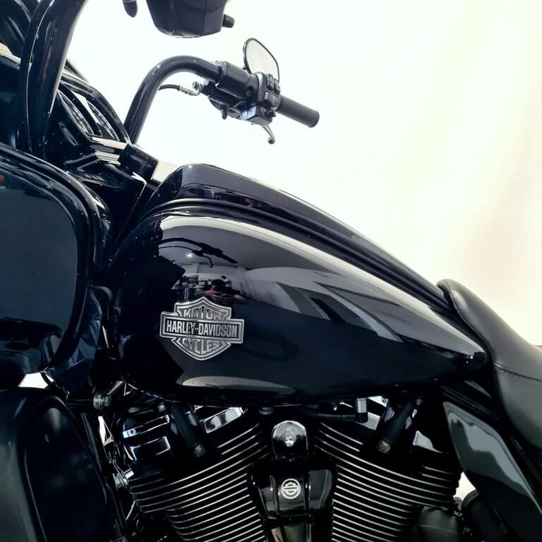 ROAD GLIDE 114 1868