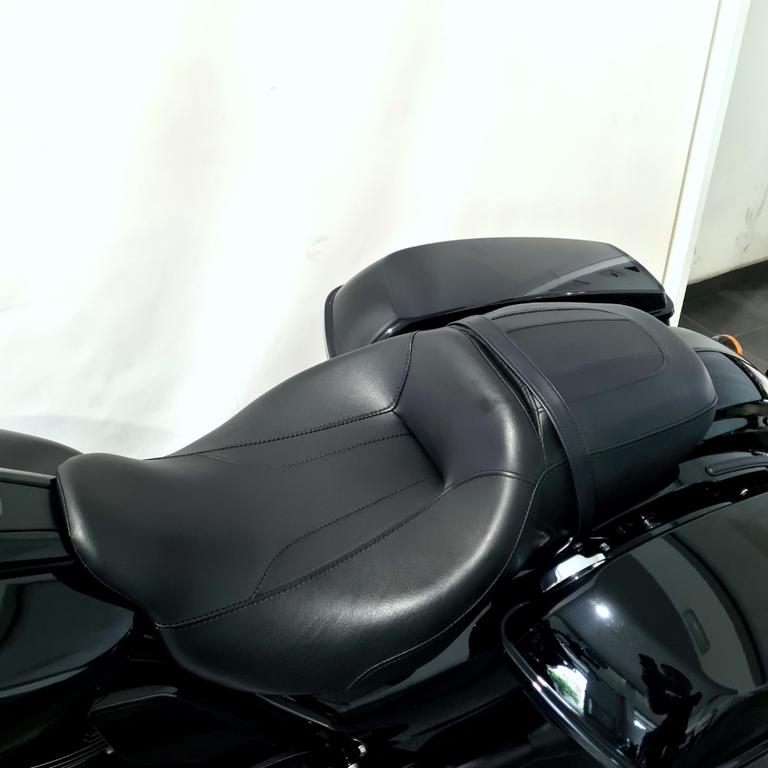 ROAD GLIDE 114 1868