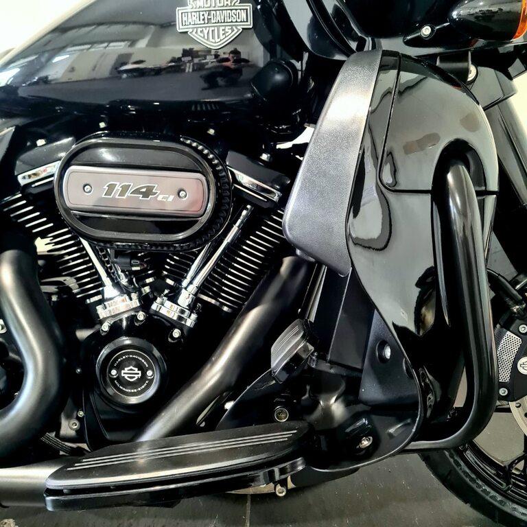 ROAD GLIDE 114 1868