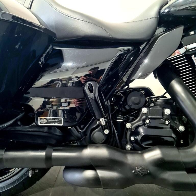 ROAD GLIDE 114 1868