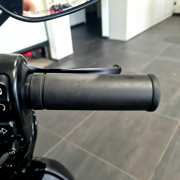 ROAD GLIDE 114 1868