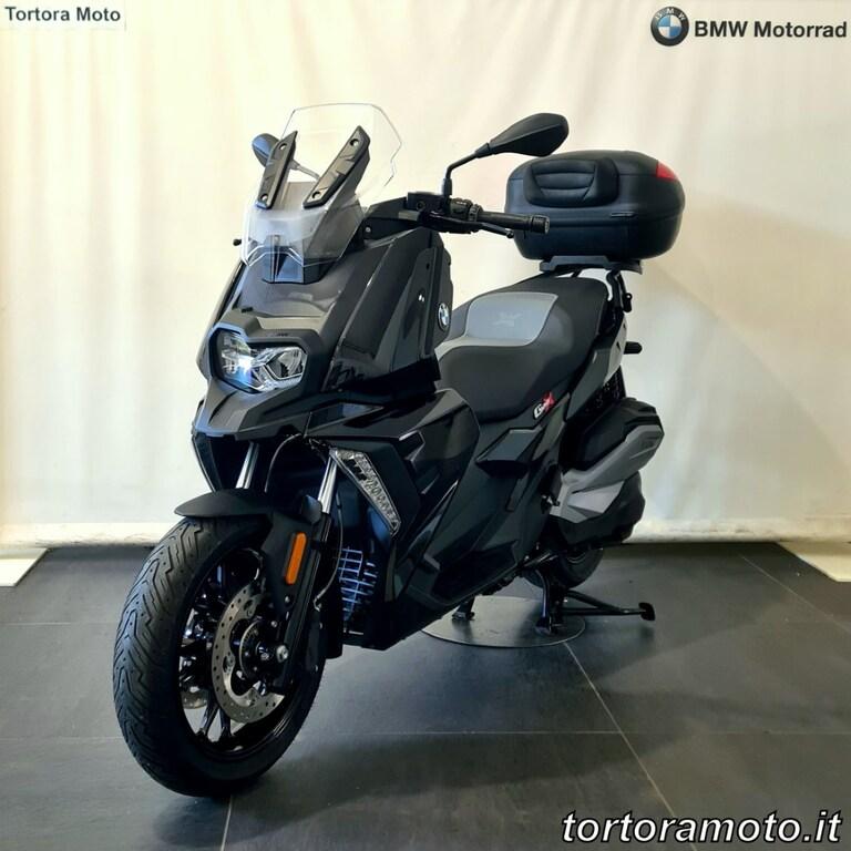 C 400 X
