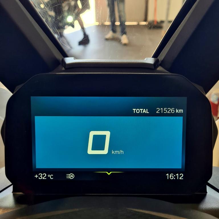 C 400 X