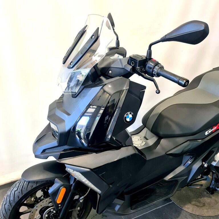 C 400 X