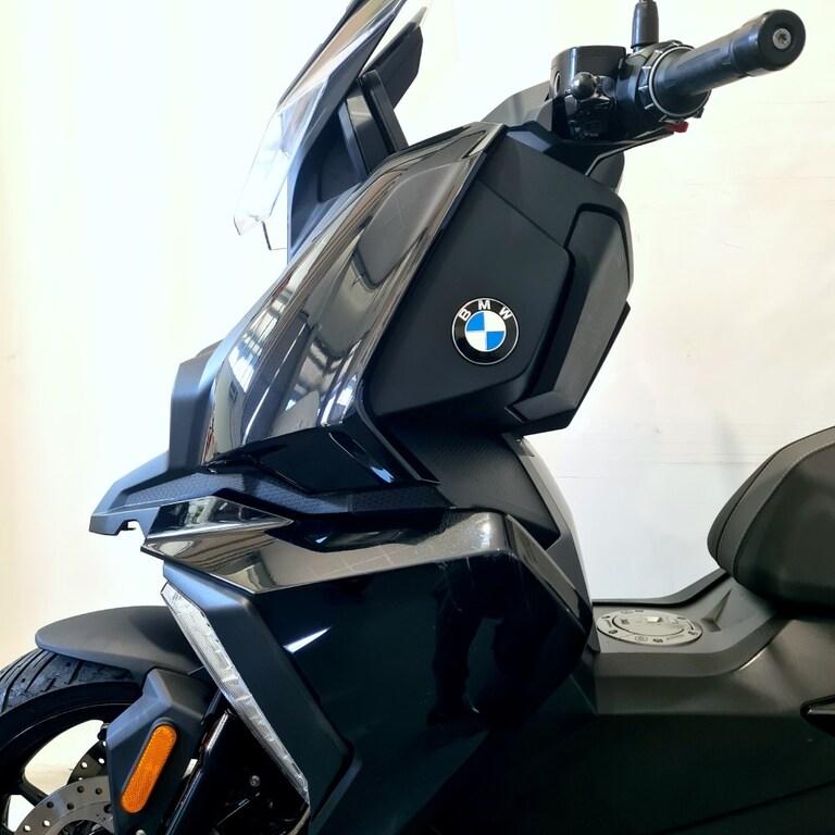 C 400 X
