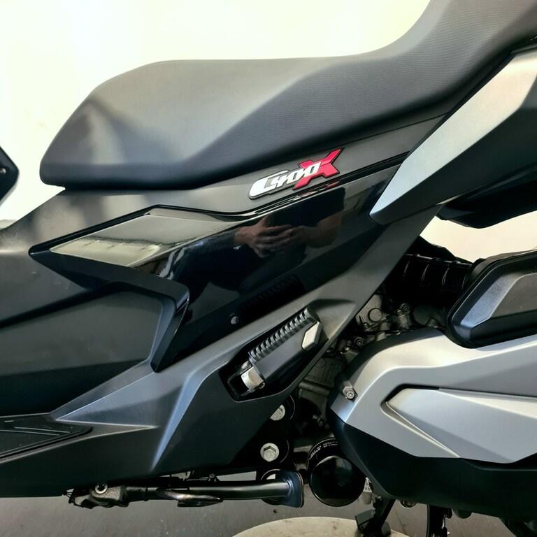 C 400 X