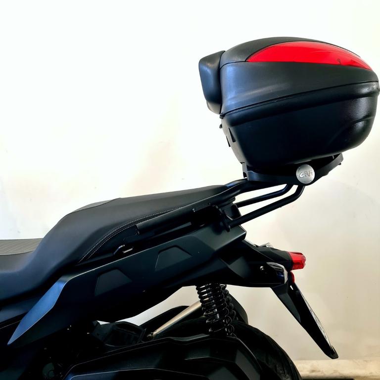 C 400 X