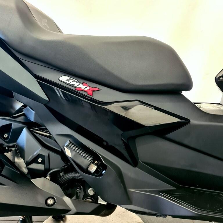 C 400 X