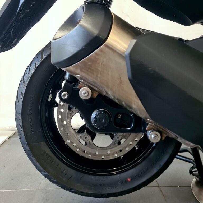 C 400 X