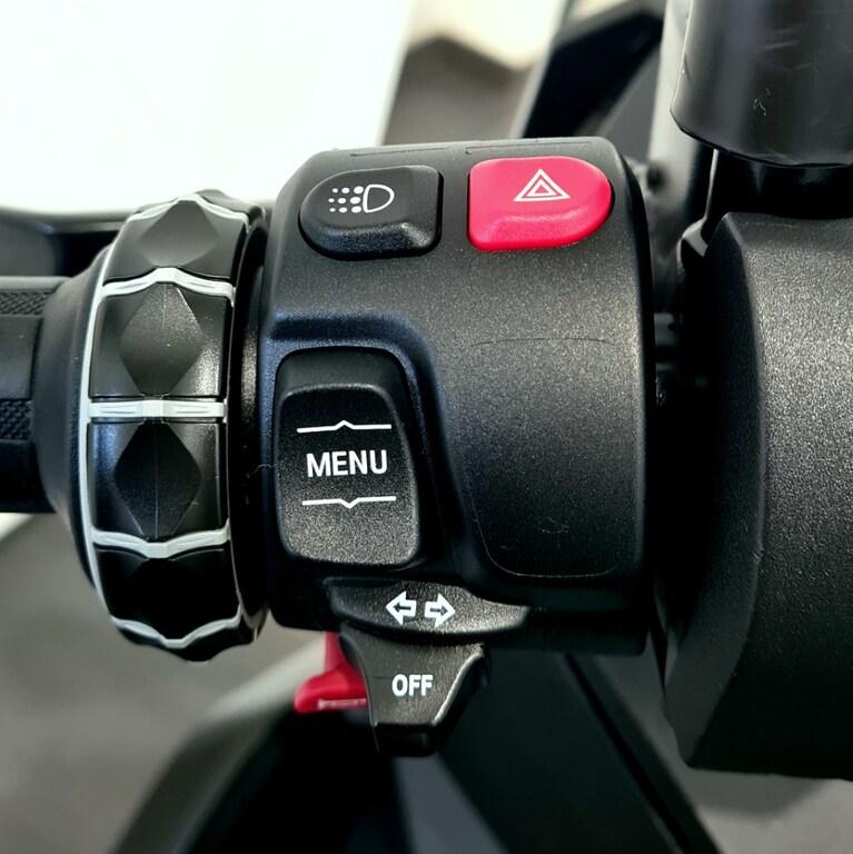 C 400 X