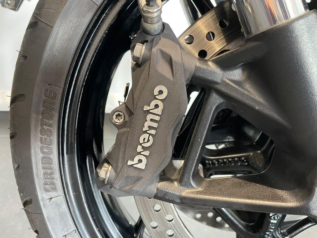 F 900 R